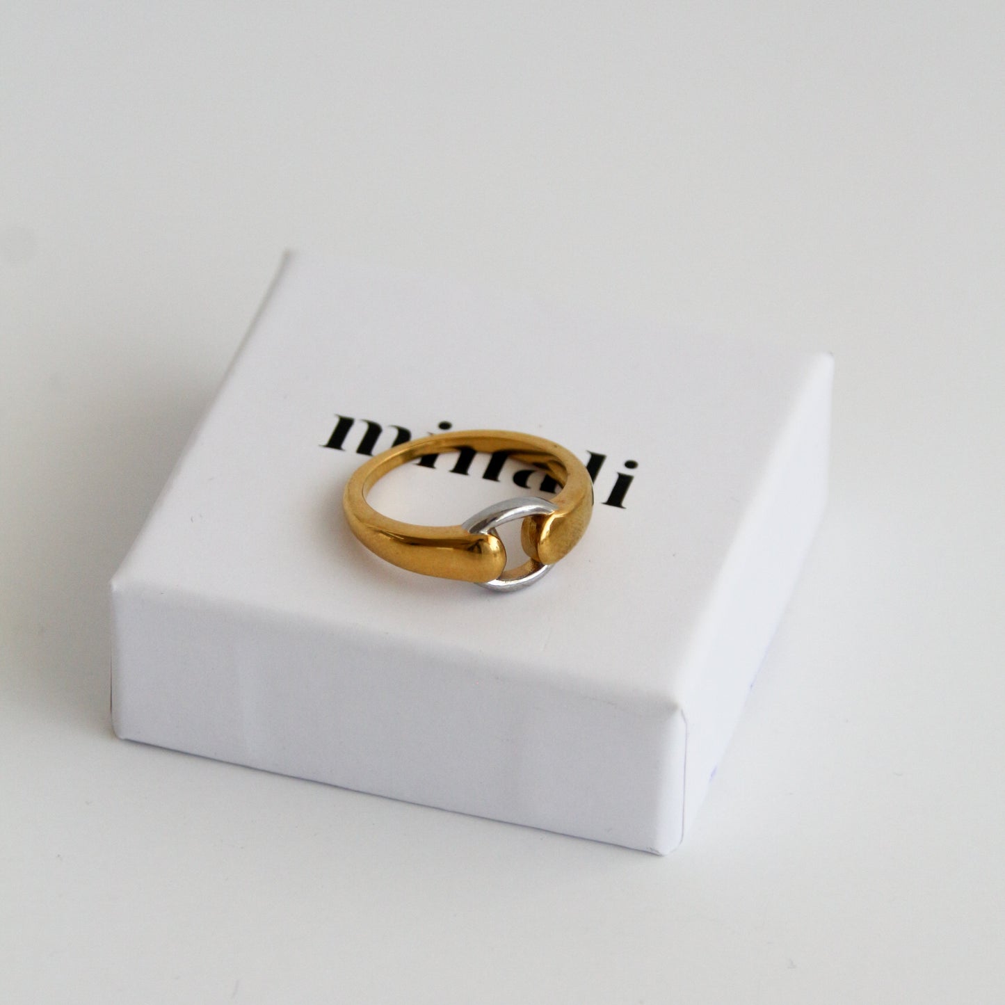 Echo Ring