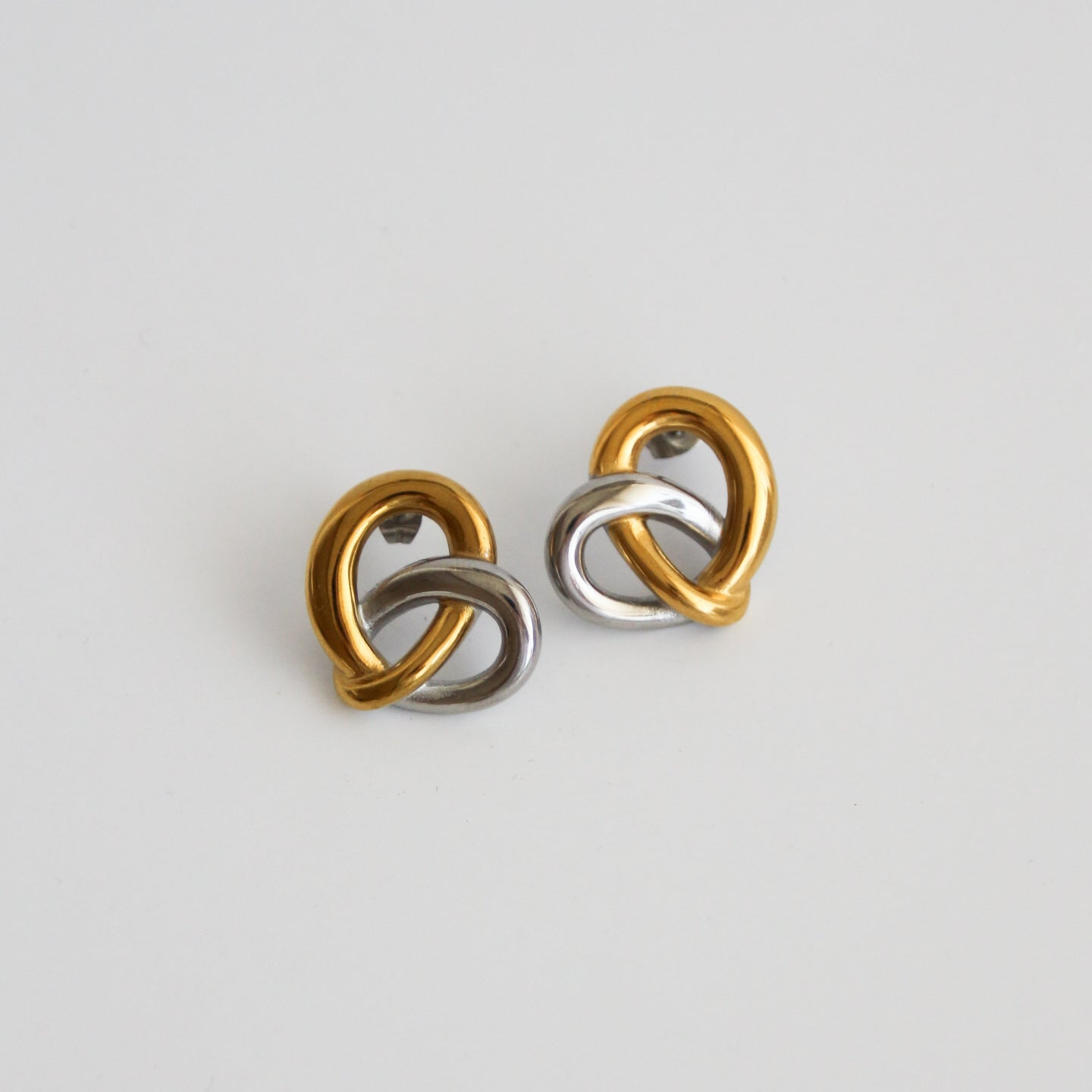 Pretzel Earrings PRÉ-VENDA